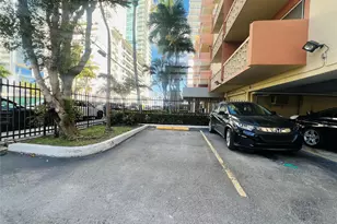 600 NE 25th St, Miami, FL 33137 - Photo 13