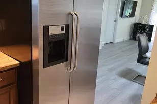 8305 NW 61st St, Tamarac, FL 33321 - Photo 3