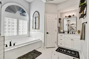 16287 Mariposa Circle, Fort Lauderdale, FL 33331 - Photo 11