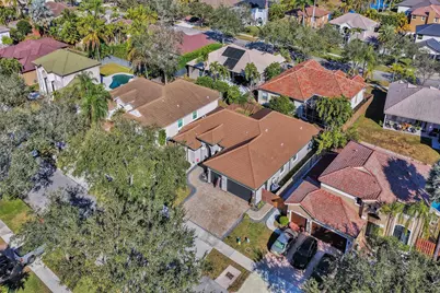 16287 Mariposa Circle, Pembroke Pines, FL 33331 - Photo 19