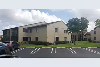 527 Shady Pine Way #A2, Greenacres, FL 33415 - Photo 3