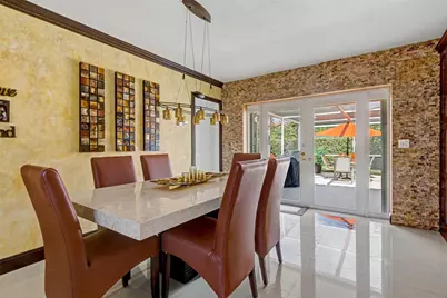 1017 NE 4th Street, Hallandale Beach, FL 33009 - Photo 25