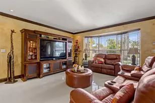 1017 NE 4th St, Hallandale Beach, FL 33009 - Photo 13