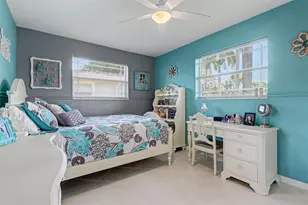 1017 NE 4th St, Hallandale Beach, FL 33009 - Photo 41