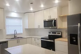 700 SE 6th Ave, Deerfield Beach, FL 33441 - Photo 5