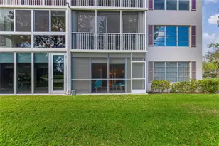 3200 N Palm Aire Dr, Pompano Beach, FL 33069 - Photo 27