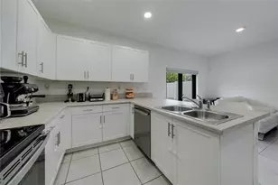 11392 W 34th Wy., Hialeah, FL 33018 - Photo 9