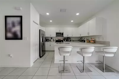 11392 W 34th Way, Hialeah, FL 33018 - Photo 13