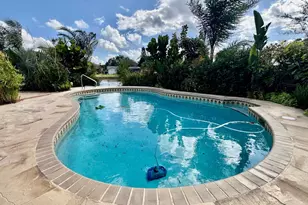 8712 SW 52nd St, Cooper City, FL 33328 - Photo 5