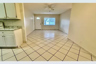 414 SW 72nd Avenue, North Lauderdale, FL 33068 - Photo 3
