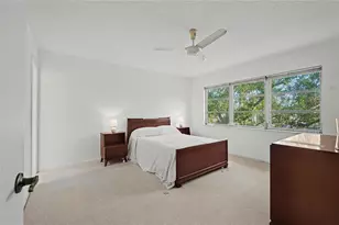 8970 S Hollybrook Blvd, Pembroke Pines, FL 33025 - Photo 13