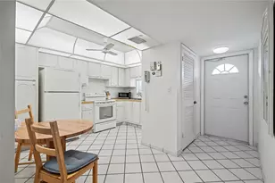 8970 S Hollybrook Blvd, Pembroke Pines, FL 33025 - Photo 11