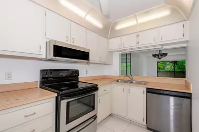 6075 N Sabal Palm Boulevard #204, Tamarac, FL 33319 - Photo 5