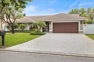 10044 NW 54th Pl, Coral Springs, FL 33076 - Photo 1