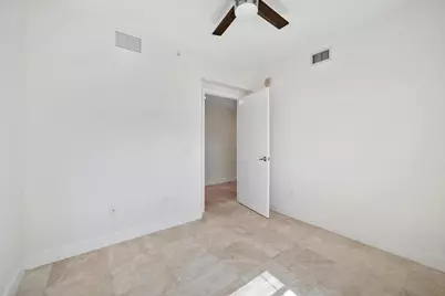 15051 Royal Oaks Lane #2106, Miami, FL 33181 - Photo 15