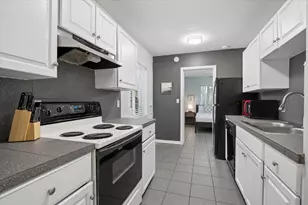 1123 NE 14th Ave, Fort Lauderdale, FL 33304 - Photo 31