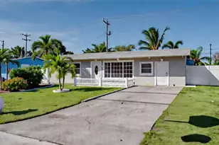 2541 NE 9th Ave, Pompano Beach, FL 33064 - Photo 1