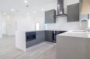 245 SW 20th St, Fort Lauderdale, FL 33315 - Photo 7
