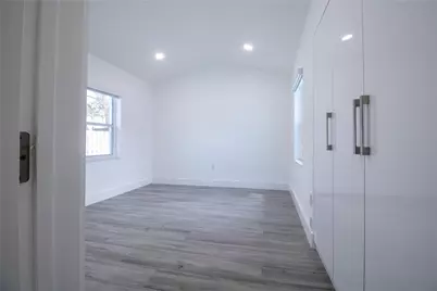 245 SW 20th Street, Fort Lauderdale, FL 33315 - Photo 11