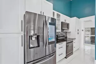 26 Dogwood Cir, Boynton Beach, FL 33436 - Photo 11