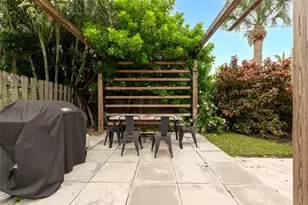 2621 NE 20th St, Pompano Beach, FL 33064 - Photo 33