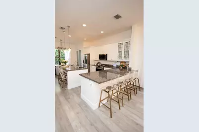 9766 W 34th Avenue, Hialeah, FL 33018 - Photo 3