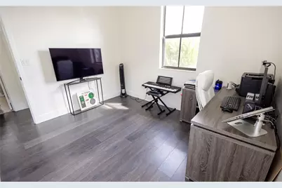 9766 W 34th Avenue, Hialeah, FL 33018 - Photo 31