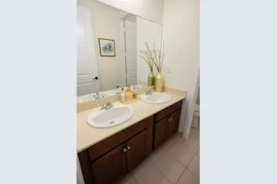 9766 W 34th Avenue, Hialeah, FL 33018 - Photo 33