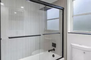 2800 N Palm Aire Dr, Pompano Beach, FL 33069 - Photo 9