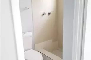 1205 NW 19th Ave, Fort Lauderdale, FL 33311 - Photo 11