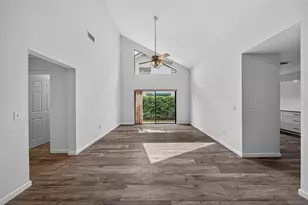 23203 L'Ermitage Cir, Boca Raton, FL 33433 - Photo 9