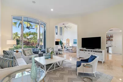 10301 Blue Palm Street, Plantation, FL 33324 - Photo 15