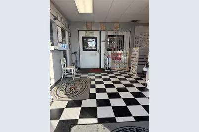 702 N Ridgewood Drive, Sebring, FL 33870 - Photo 9