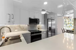 2122 Cambridge F, Deerfield Beach, FL 33442 - Photo 13