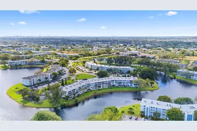 2122 NW Cambridge F #2122, Deerfield Beach, FL 33442 - Photo 33
