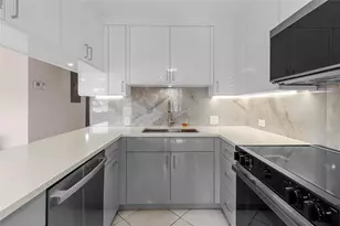 2122 Cambridge F, Deerfield Beach, FL 33442 - Photo 11