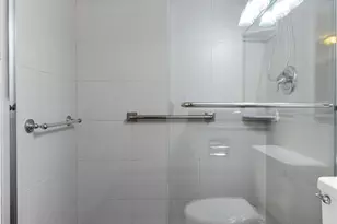 2122 Cambridge F, Deerfield Beach, FL 33442 - Photo 15