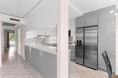 2122 Cambridge F #2122, Deerfield Beach, FL 33442 - Photo 5