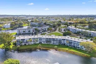 2122 Cambridge F, Deerfield Beach, FL 33442 - Photo 35