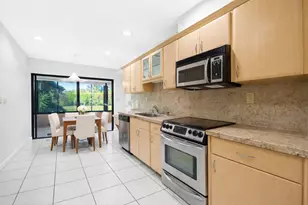6053 Petaluma Dr, Boca Raton, FL 33433 - Photo 9