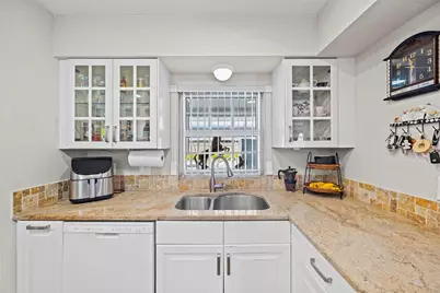 1209 W Broward Street, Lantana, FL 33462 - Photo 19