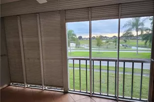 1005 Country Club Dr, Margate, FL 33063 - Photo 9