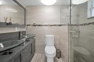 8330 NW 103rd St, Hialeah, FL 33016 - Photo 13