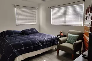 17090 NE 14th Ave, North Miami Beach, FL 33162 - Photo 17