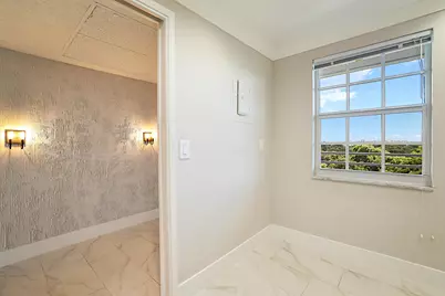 575 Oaks Lane #703, Pompano Beach, FL 33069 - Photo 3