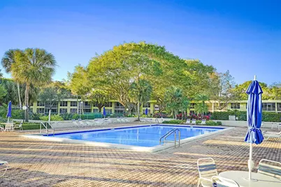 575 Oaks Lane #703, Pompano Beach, FL 33069 - Photo 41