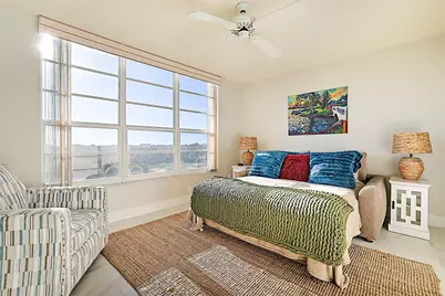 575 Oaks Lane #703, Pompano Beach, FL 33069 - Photo 21