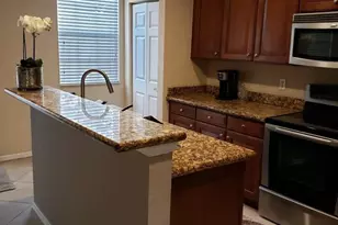 123 E Royal Palm Cir, Jupiter, FL 33458 - Photo 5