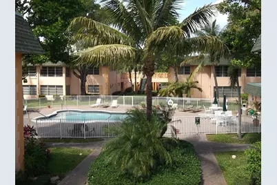 770 SE 2nd Avenue #E205, Deerfield Beach, FL 33441 - Photo 9