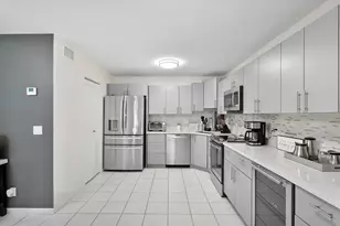 113 Lake Pine Cir, Greenacres, FL 33463 - Photo 9